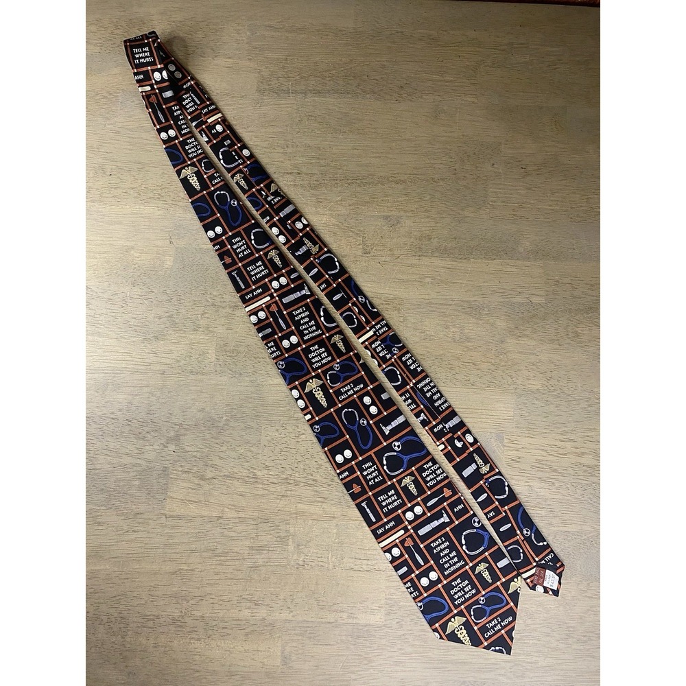 Men's‎ Museum Artifacts Multicolor Doctor Squares Necktie 4" wide NWT